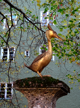 Statue im Garten der Stille der Borstei München