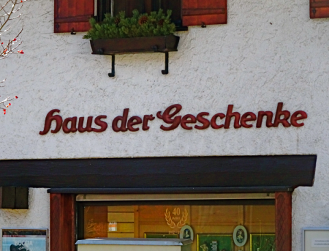 Geschäftsfassade in Bayrischzell