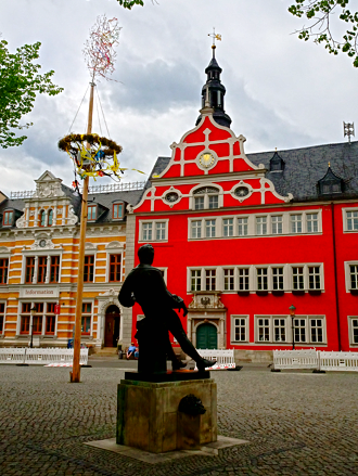 Bachstatue am Rathaus Arnstadt