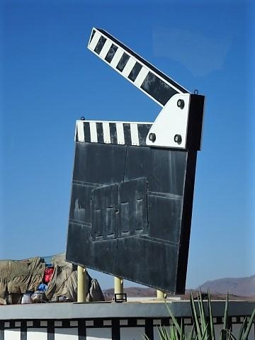 Filmklappen-Denkmal bei der Filmstadt Ouarzazate
