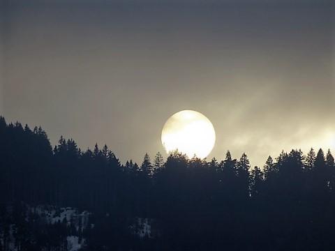 Winterlicher Sonnenuntergang am Tegernsee