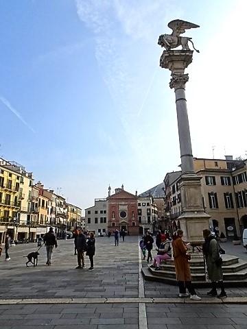 Auf der Piazza dei Signori in Padua